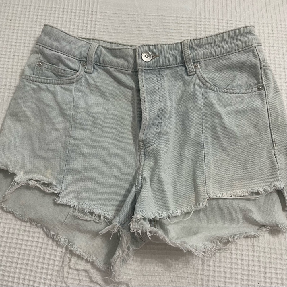 H&M Divided Distressed High Waisted Jean Shorts Size 8